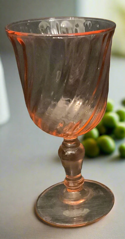Arcoroc France Pink Swirl Wine Glass
