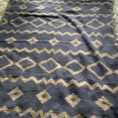 Aritzia Wilfred Diamond Pattern Wool Blanket Scarf