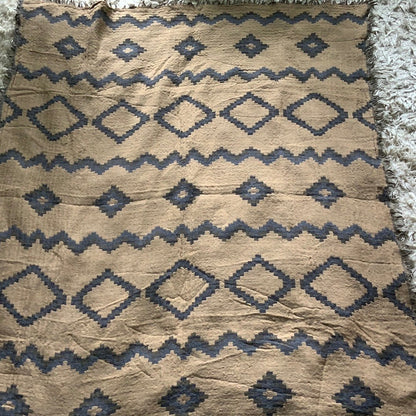 Aritzia Wilfred Diamond Pattern Wool Blanket Scarf