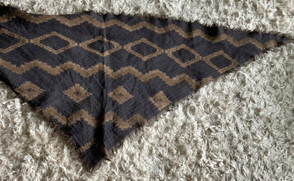 Aritzia Wilfred Triangle Wool Scarf