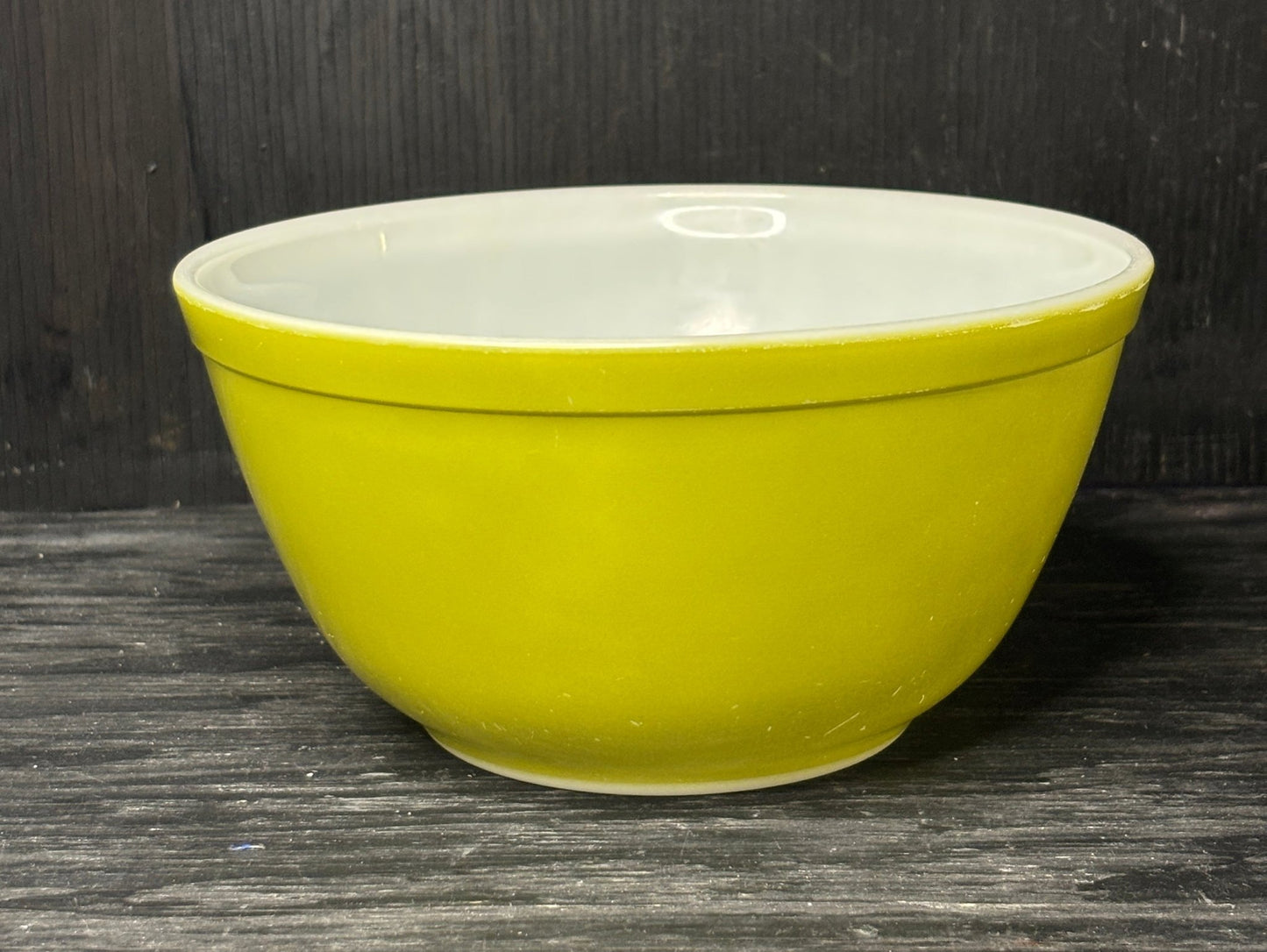 Avocado Green Pyrex 1.5 Quart Nesting Mixing Bowl - HLJ at HomeAvocado Green Pyrex 1.5 Quart Nesting Mixing BowlMixing BowlPyrex