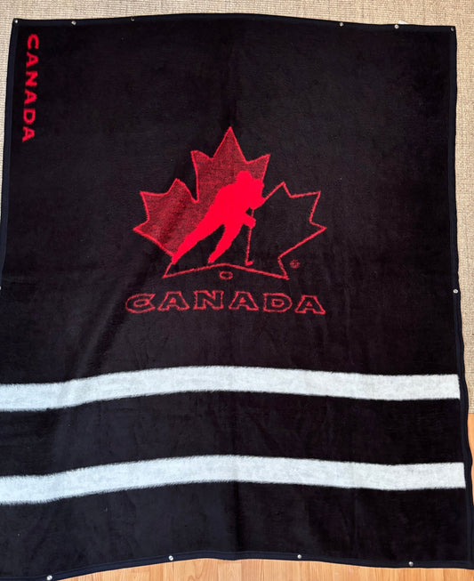 Biederlack Team Canada Hockey Fleece Blanket