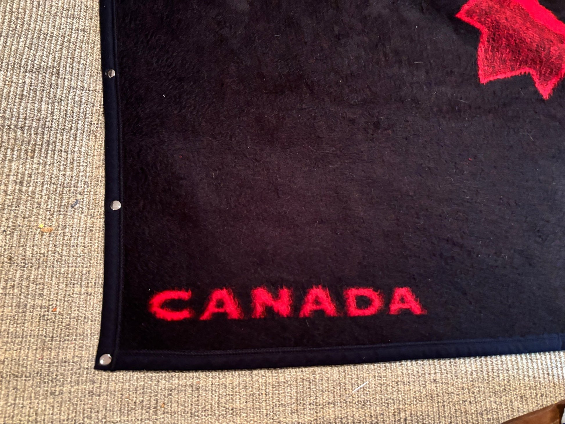 Biederlack Team Canada Hockey Snuggle Wrap