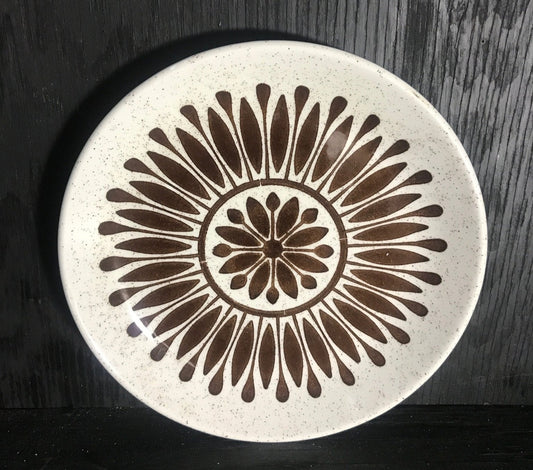 Biltons Brown Flower Pattern Dinner Plates - HLJ at HomeBiltons Brown Flower Pattern Dinner PlatesDinner PlateBiltons