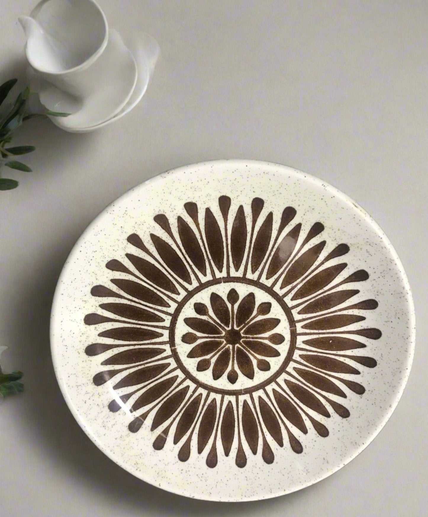 Biltons Brown Flower Pattern Dinner Plates - HLJ at HomeBiltons Brown Flower Pattern Dinner PlatesDinner PlateBiltons