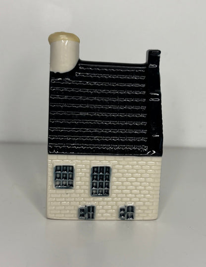 KLM Blue Delft House Number 39 Sealed