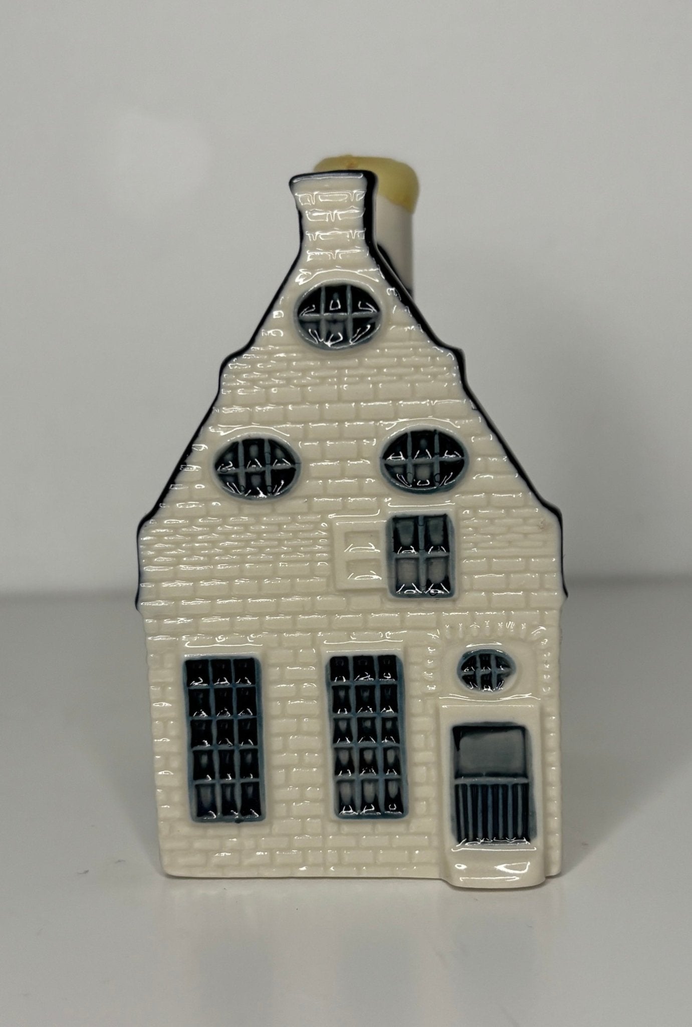KLM Blue Delft House Number 39 Sealed