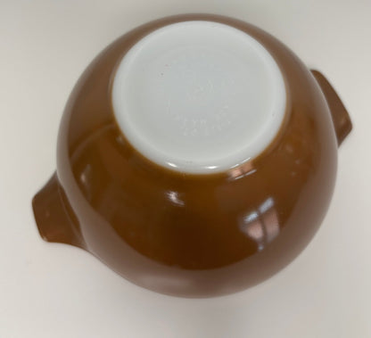 Brown Pyrex 1.5 Pint Cinderella Mixing Bowl