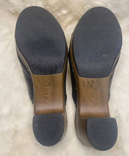 Clarks Artisan Brown Leather Women's Slip On Shoes Clogs