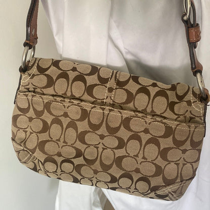 Coach Signature Purse 11862P