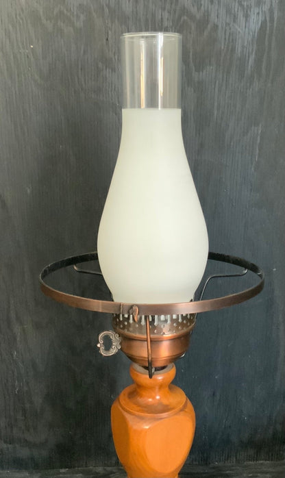 Currier and Ives Vintage Desk Lamp