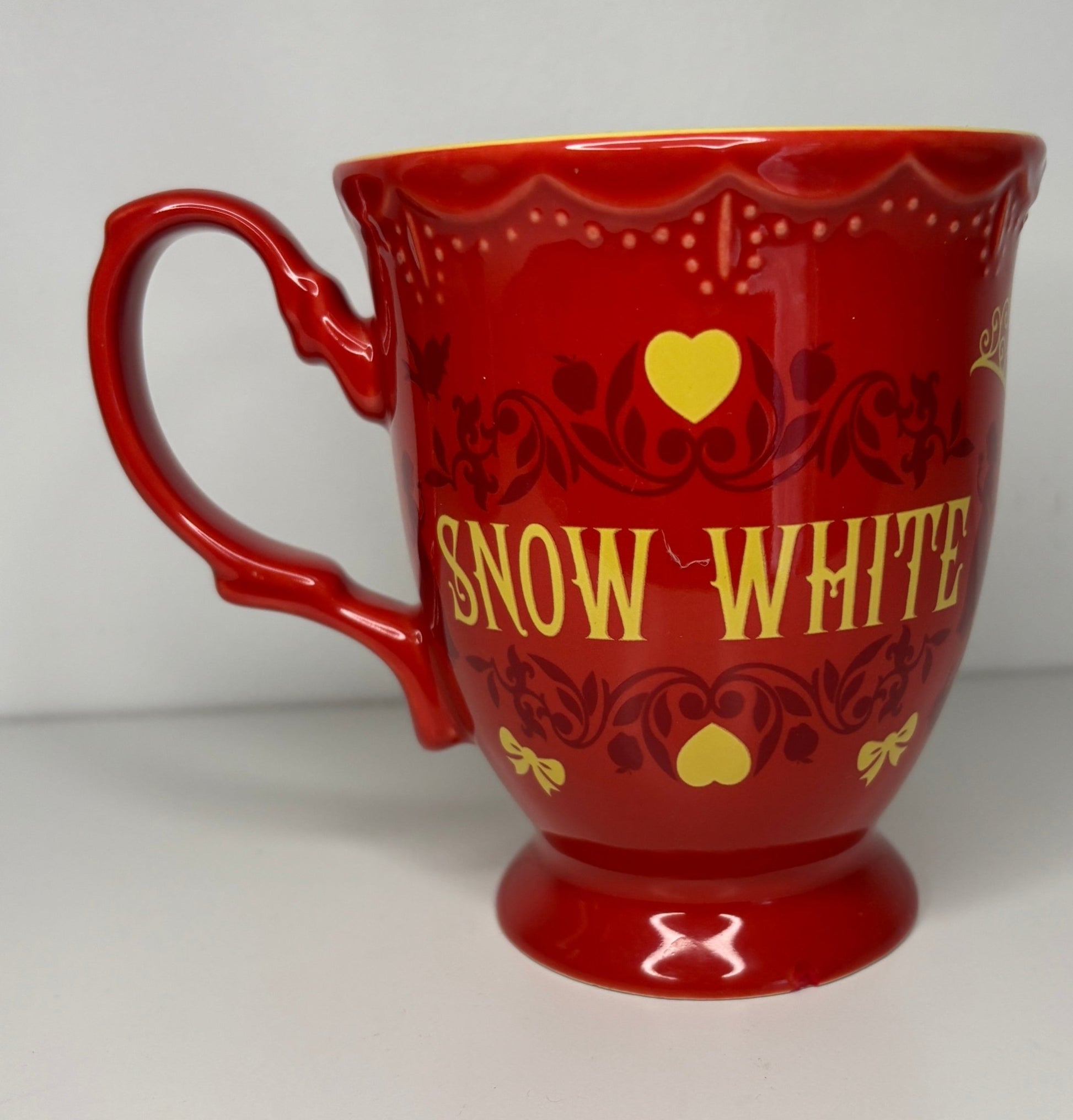 Disney Princess Collection Snow White Pedestal Mug