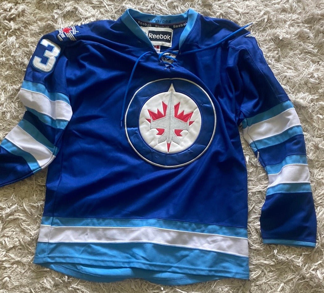 Dustin Byfuglien Winnipeg Jets Jersey Size 54 - HLJ at HomeDustin Byfuglien Winnipeg Jets Jersey Size 54JerseyReebok