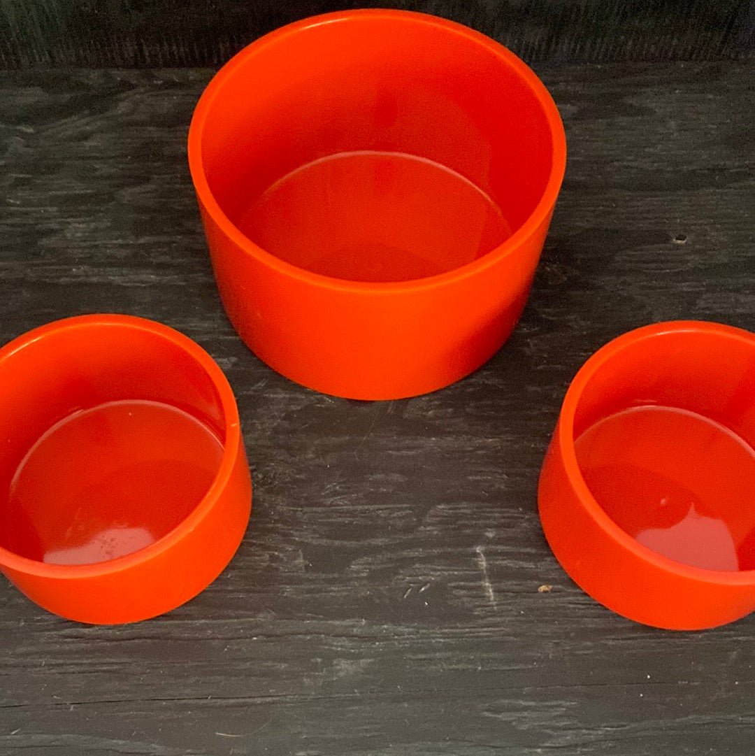 Erik Kold Plastic Orange Serving Bowls - HLJ at HomeErik Kold Plastic Orange Serving BowlsServing BowlErik Kold