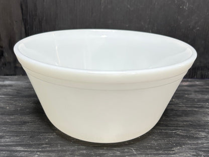 Federal Glass White 8 Inch Mixing Bowl