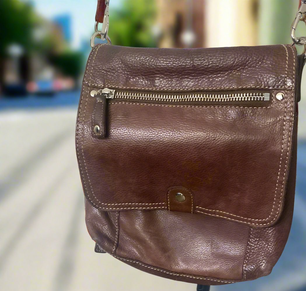 Fossil Brown Crossbody Purse - HLJ at HomeFossil Brown Crossbody PurseCrossbodyFossil