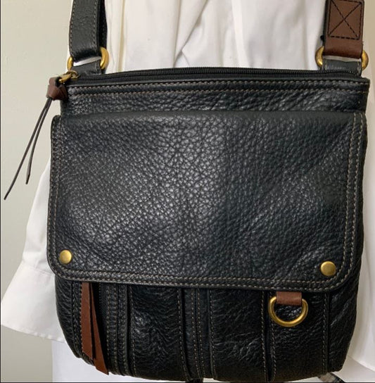 Fossil Morgan Traveler Black Leather Crossbody Purse - HLJ at HomeFossil Morgan Traveler Black Leather Crossbody PurseCrossbodyFossil