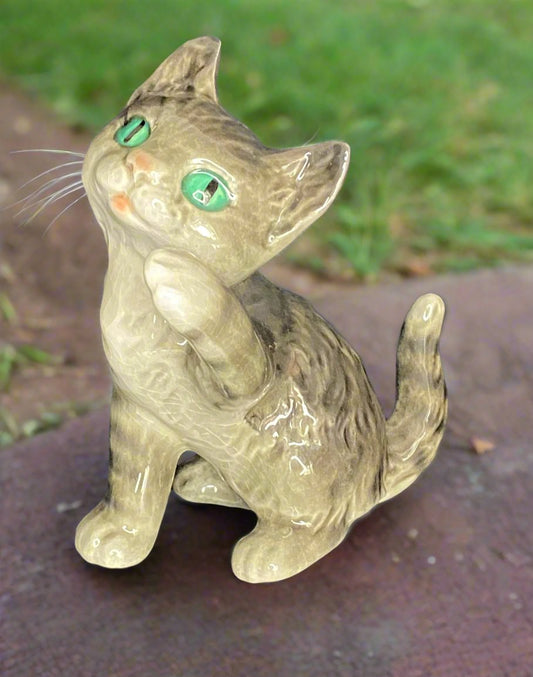 Goebel Porcelain Gray Kitten Cat Figurine - HLJ at HomeGoebel Porcelain Gray Kitten Cat FigurineStatuetteGoebel