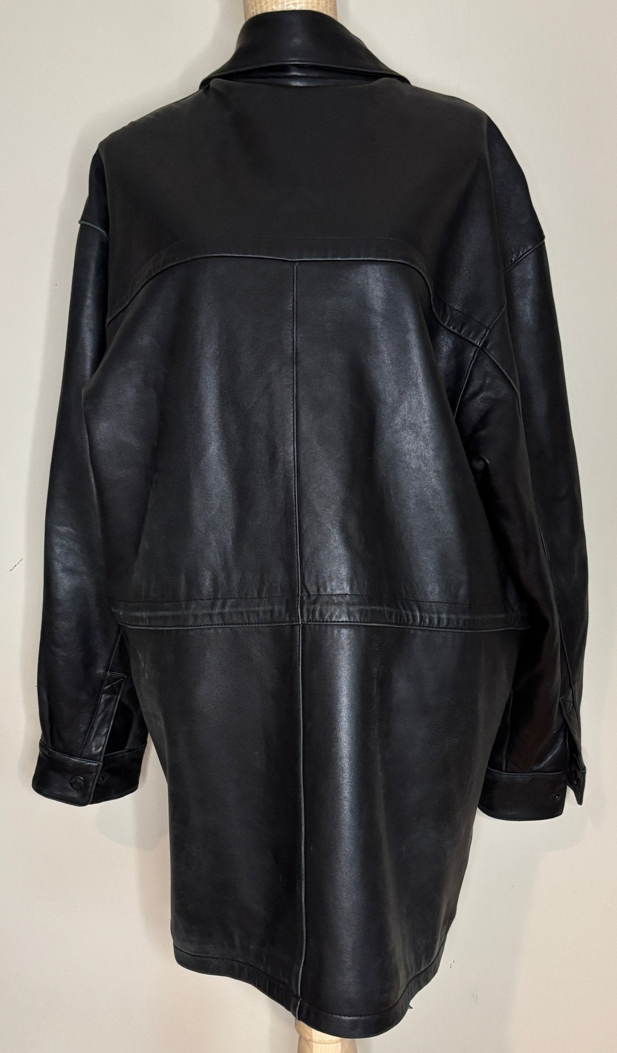 Guy Laroche Mens Black Leather Coat Size 44 - HLJ at HomeGuy Laroche Mens Black Leather Coat Size 44JacketGuy Laroche