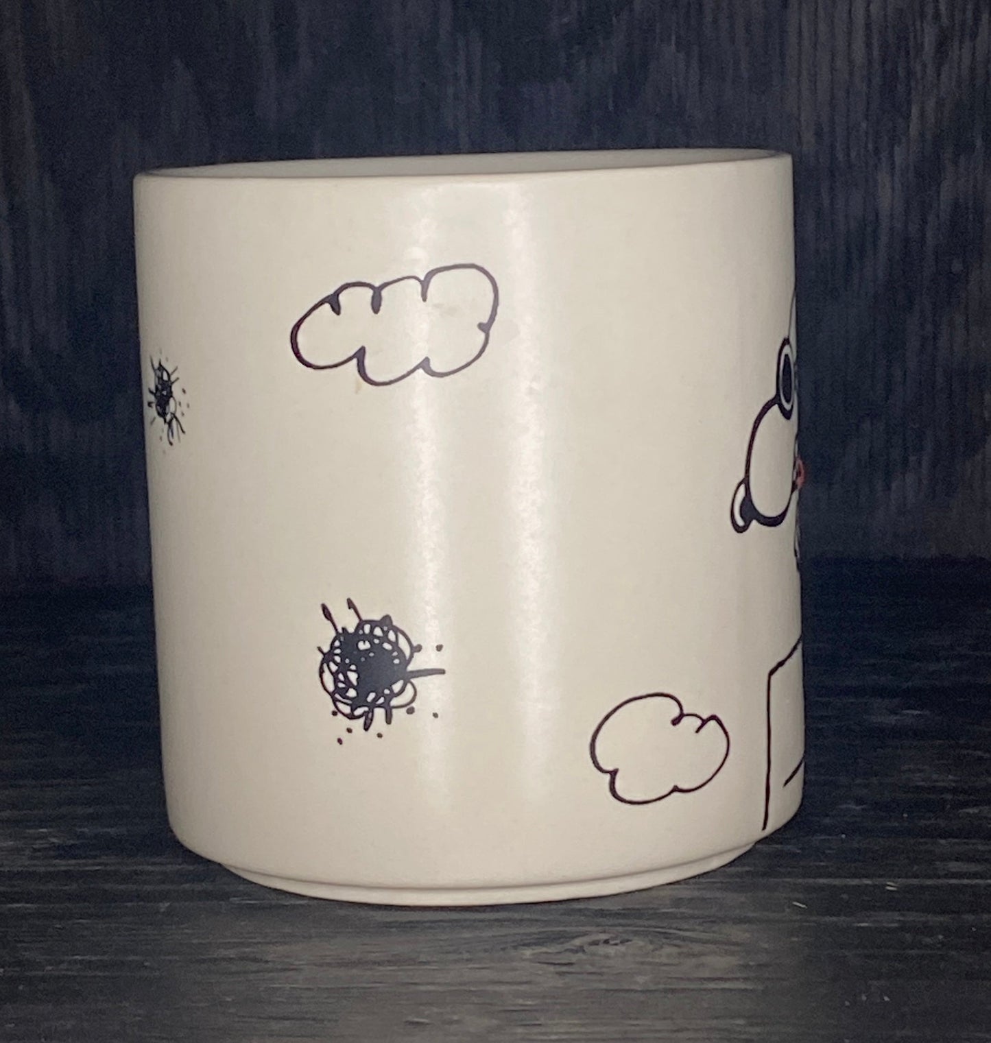 Hallmark Peanuts Snoopy Flying Ace With Scarf Handle Mug - HLJ at HomeHallmark Peanuts Snoopy Flying Ace With Scarf Handle MugGraphic MugPeanuts