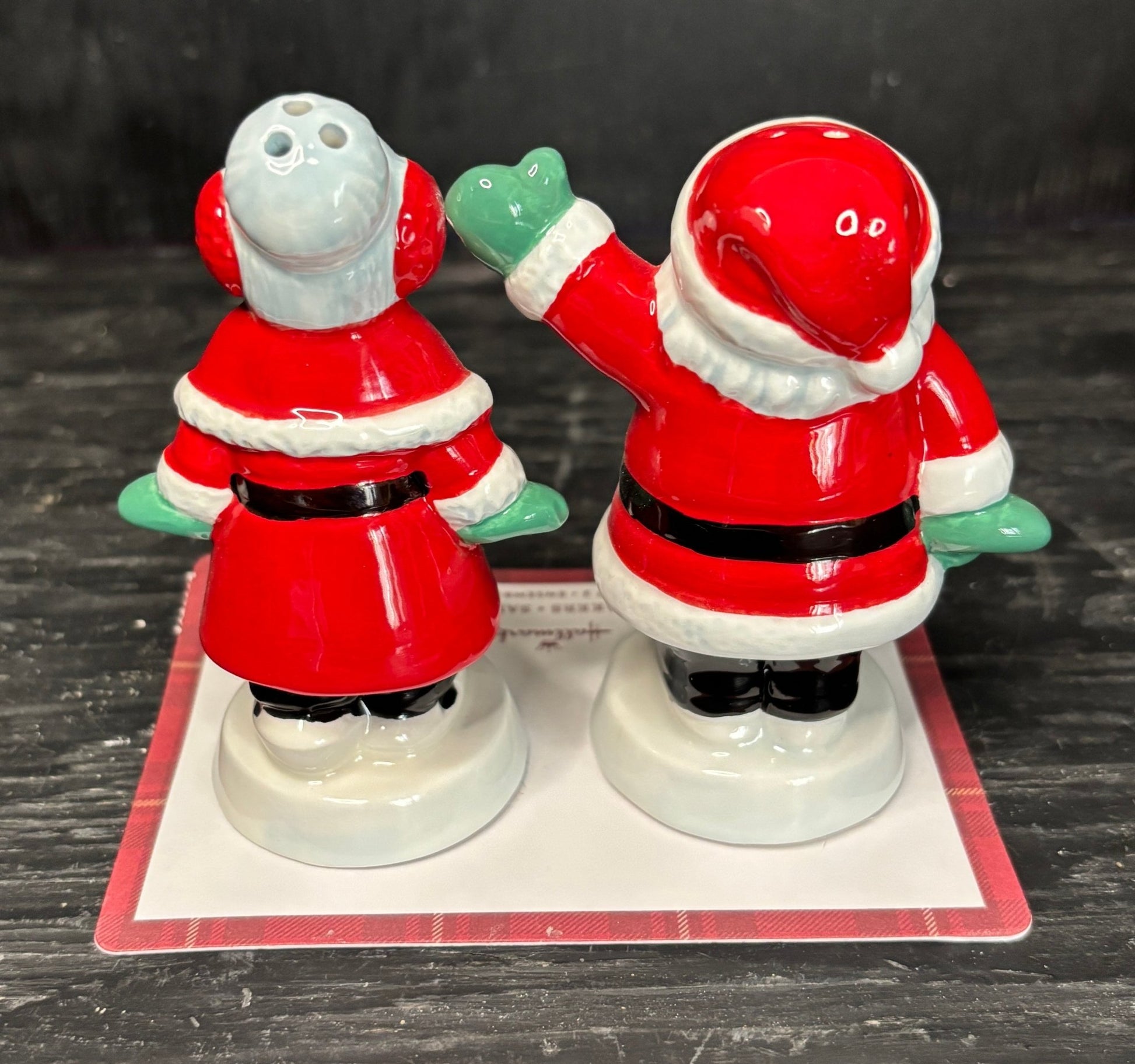 Hallmark Santa Claus Mrs Claus Vintage Salt and Pepper Shakers