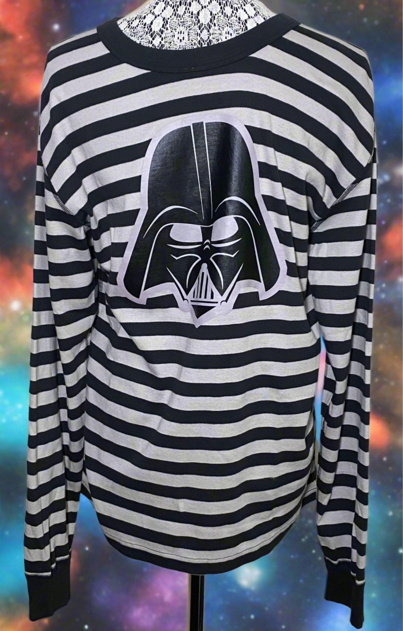 Hanna Andersson Star Wars Darth Vader Long Sleeve Shirt Adult L - HLJ at HomeHanna Andersson Star Wars Darth Vader Long Sleeve Shirt Adult LLong SleeveLooney Tunes