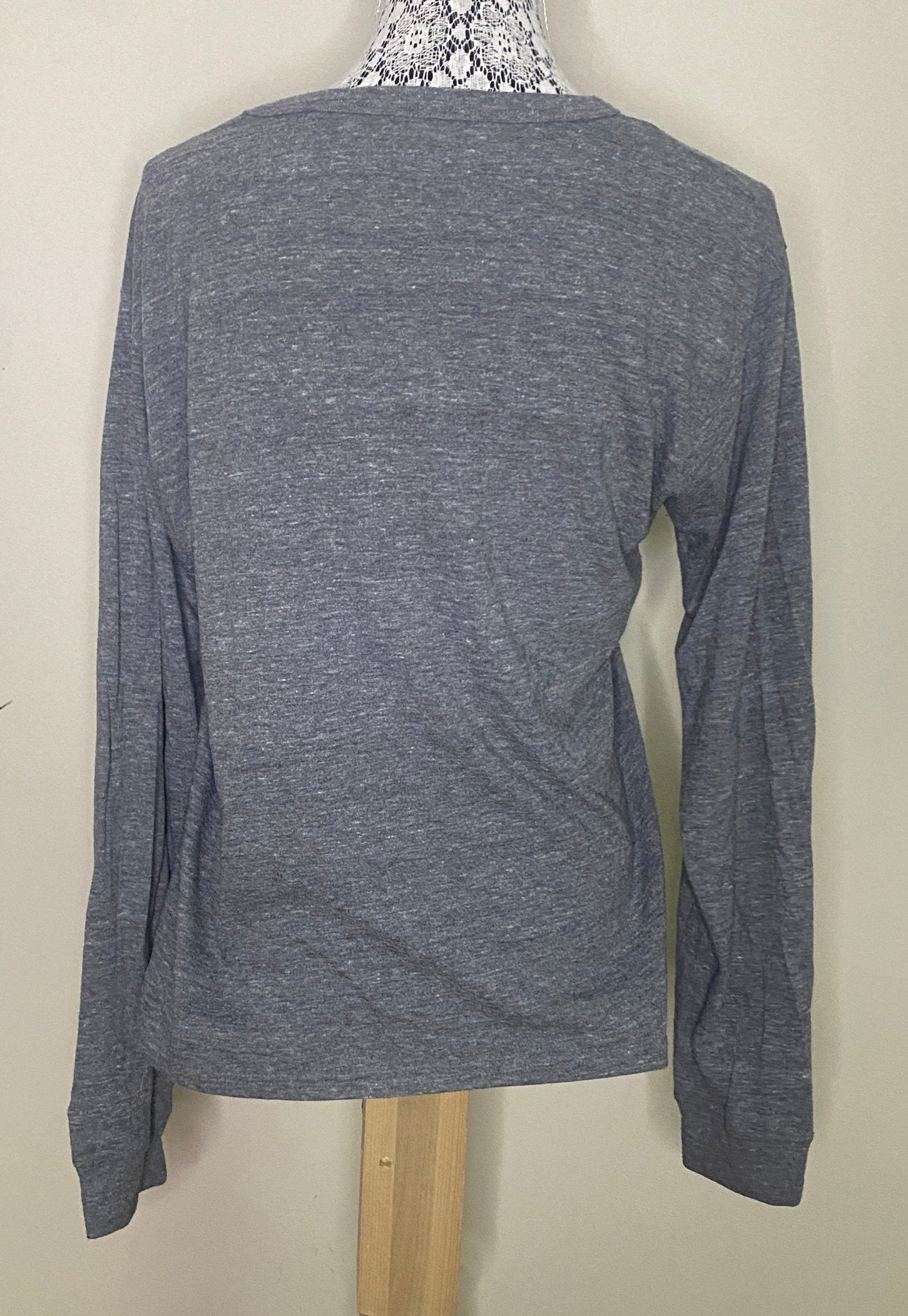 Harvard University Grey Long Sleeve Shirt Adult Medium - HLJ at HomeHarvard University Grey Long Sleeve Shirt Adult MediumLong SleeveHarvard