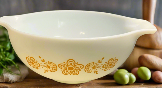 Pyrex Butterfly Gold Cinderella Mixing Bowl