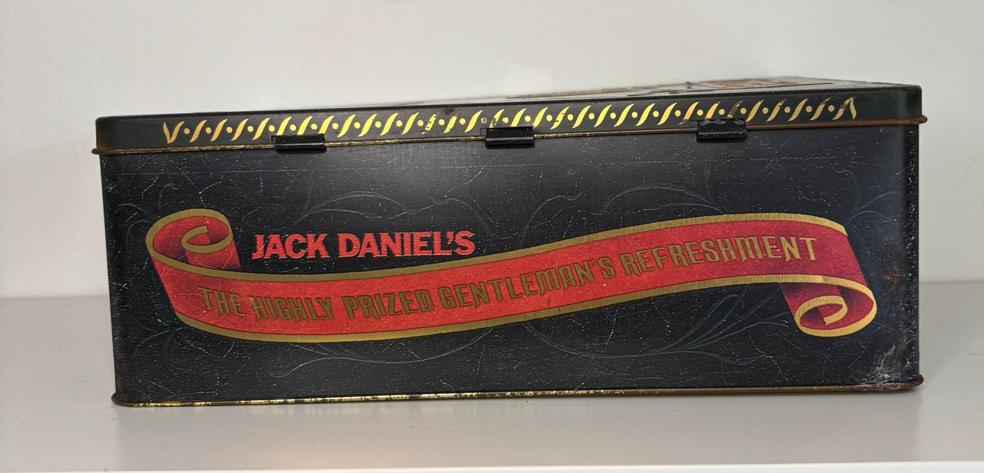 Jack Daniels Old No 7 Gift Tin Bottle and Glasses