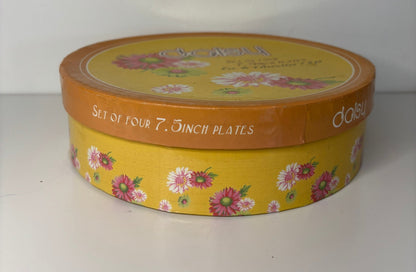 Les Essentiels Daisy Serving Plates