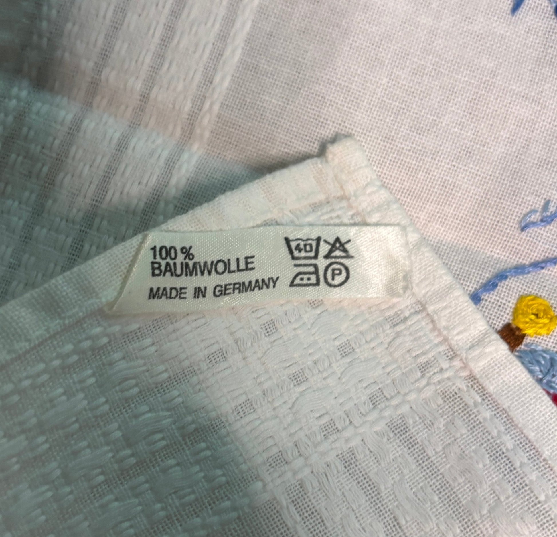 Made in Germany Embroidered Santa Claus Christmas Cotton Tablecloth