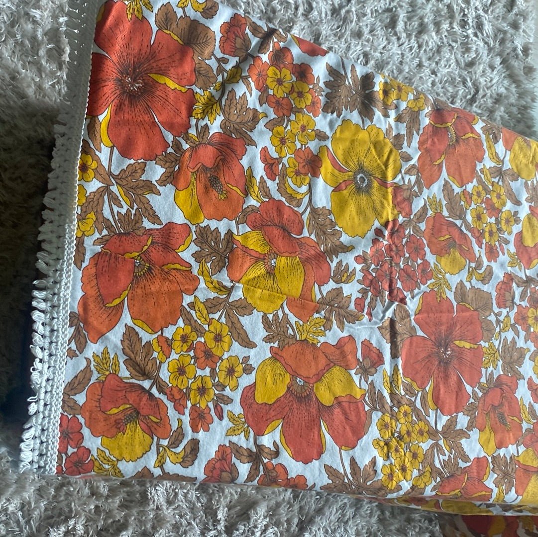 Mid Century Orange and Yellow Floral Style Large Tablecloth - HLJ at HomeMid Century Orange and Yellow Floral Style Large TableclothTableclothVintage