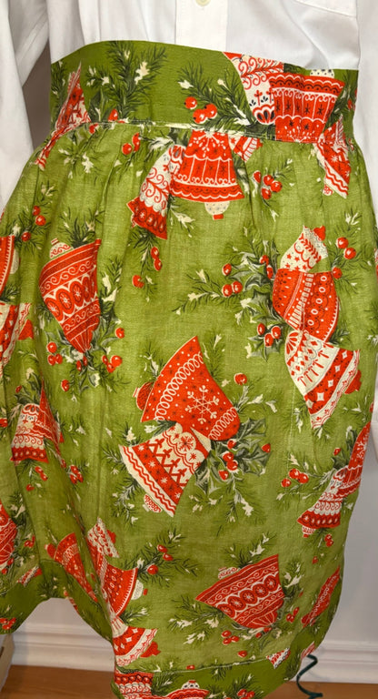 Mid Century Retro Christmas Theme Apron with green and red holly flowers