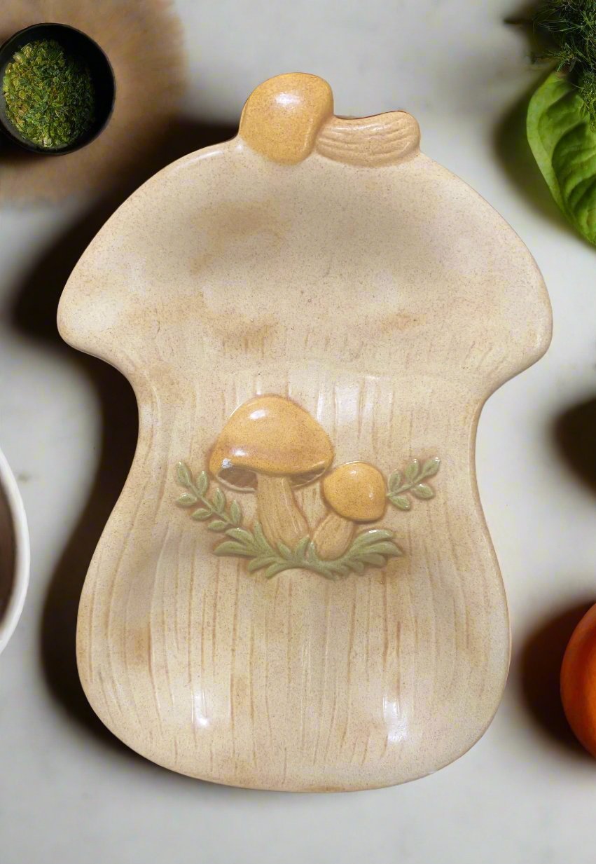 Mid Century Vintage Mushroom Spoon Rest - HLJ at HomeMid Century Vintage Mushroom Spoon RestSpoon RestVintage