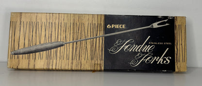 Box of Fendue forks with a silver fork illustration on a wooden background