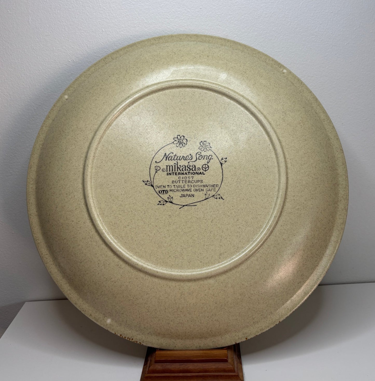Mikasa Natures Song Buttercups Serving Chop Plate