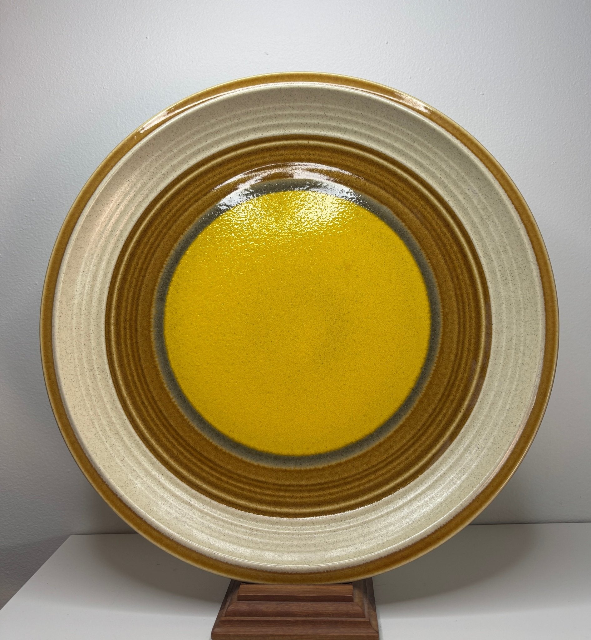 Mikasa Natures Song Buttercups Serving Chop Plate