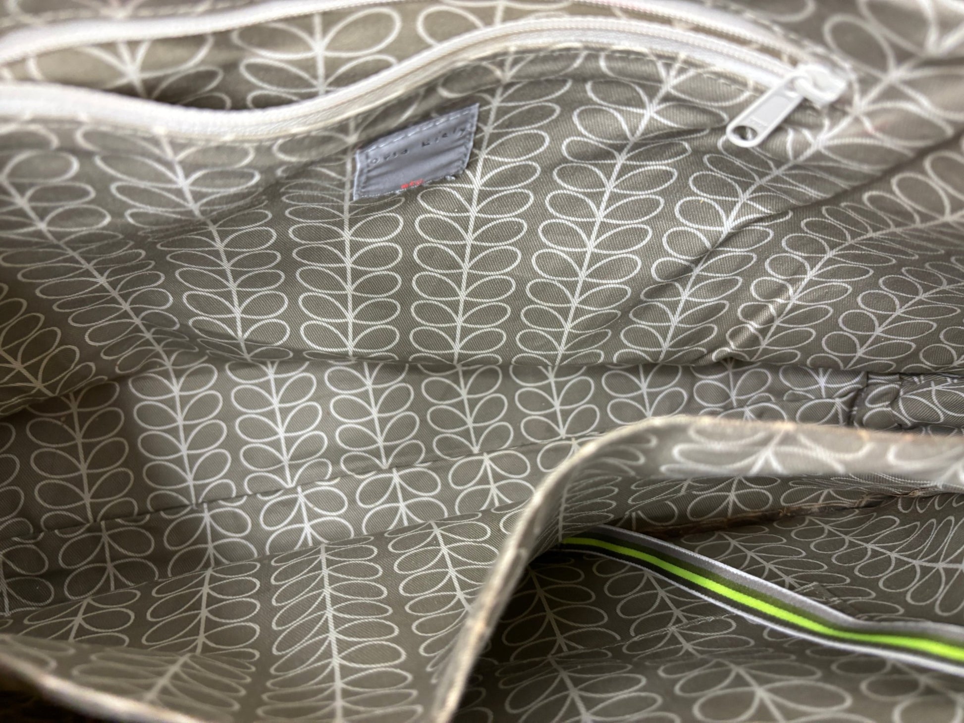 Orla Kiely Large Stem Print Green Shoulder Bag Purse