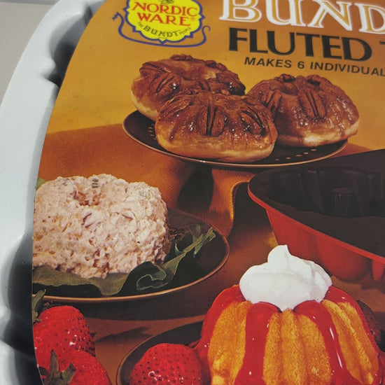Nordic Ware Bundt-lette Fluted Tube Pan