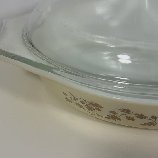 Pyrex Golden Acorn 1.5 Quart Divided Casserole Dish