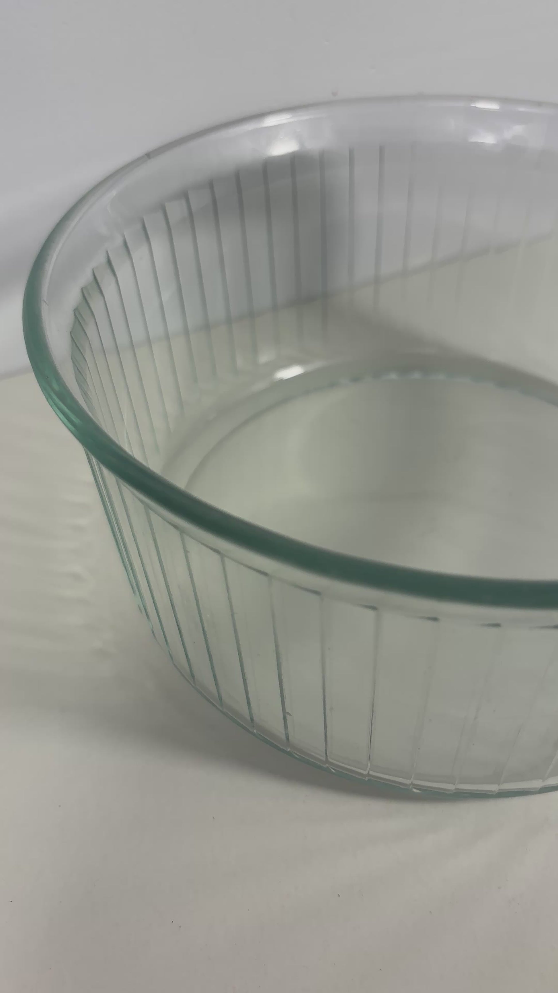 Pyrex France Clear Ribbed Soufflé Dish