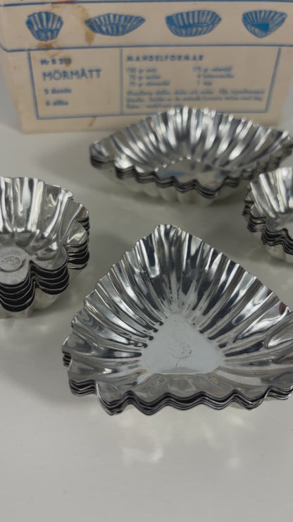 Mormatt Sweden 24 Piece Tartlet Tin Set