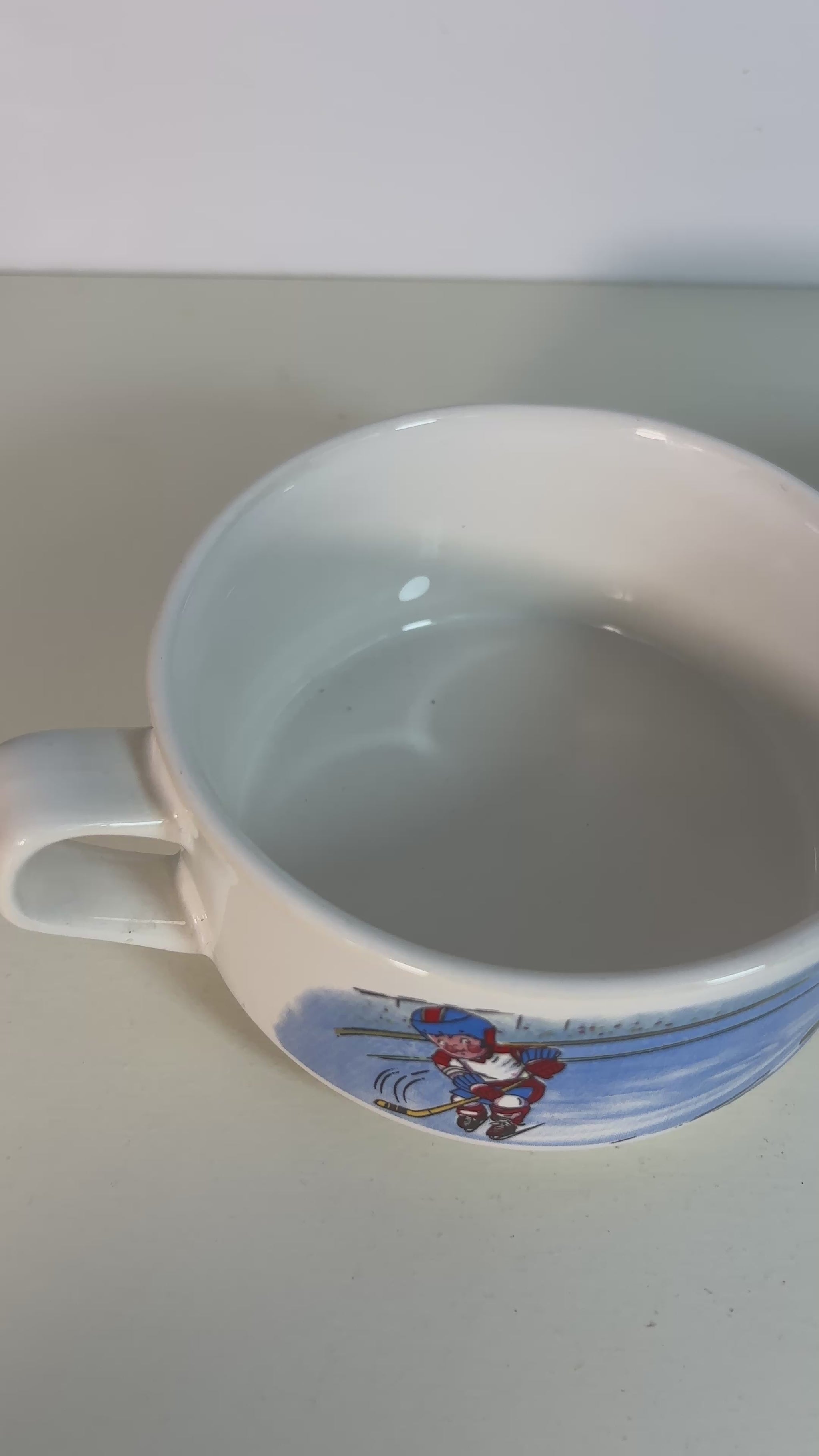 1980 Campbell’s Soup Kids Hockey Scene Soup Bowl Set