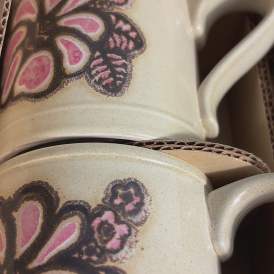Kiln Craft Festival Mug Set New in Box
