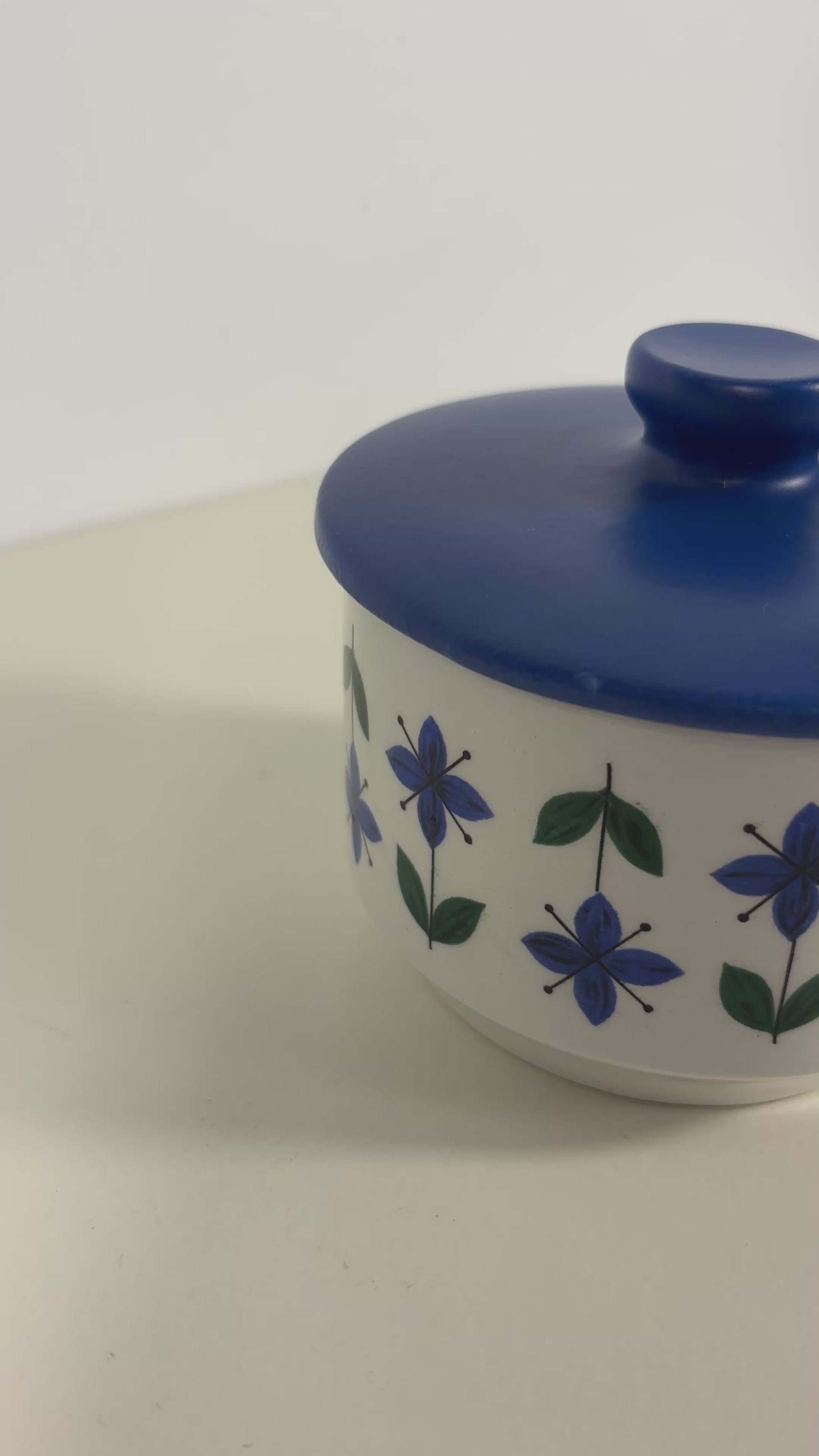 Midwinter Roselle Jam Jar with Lid