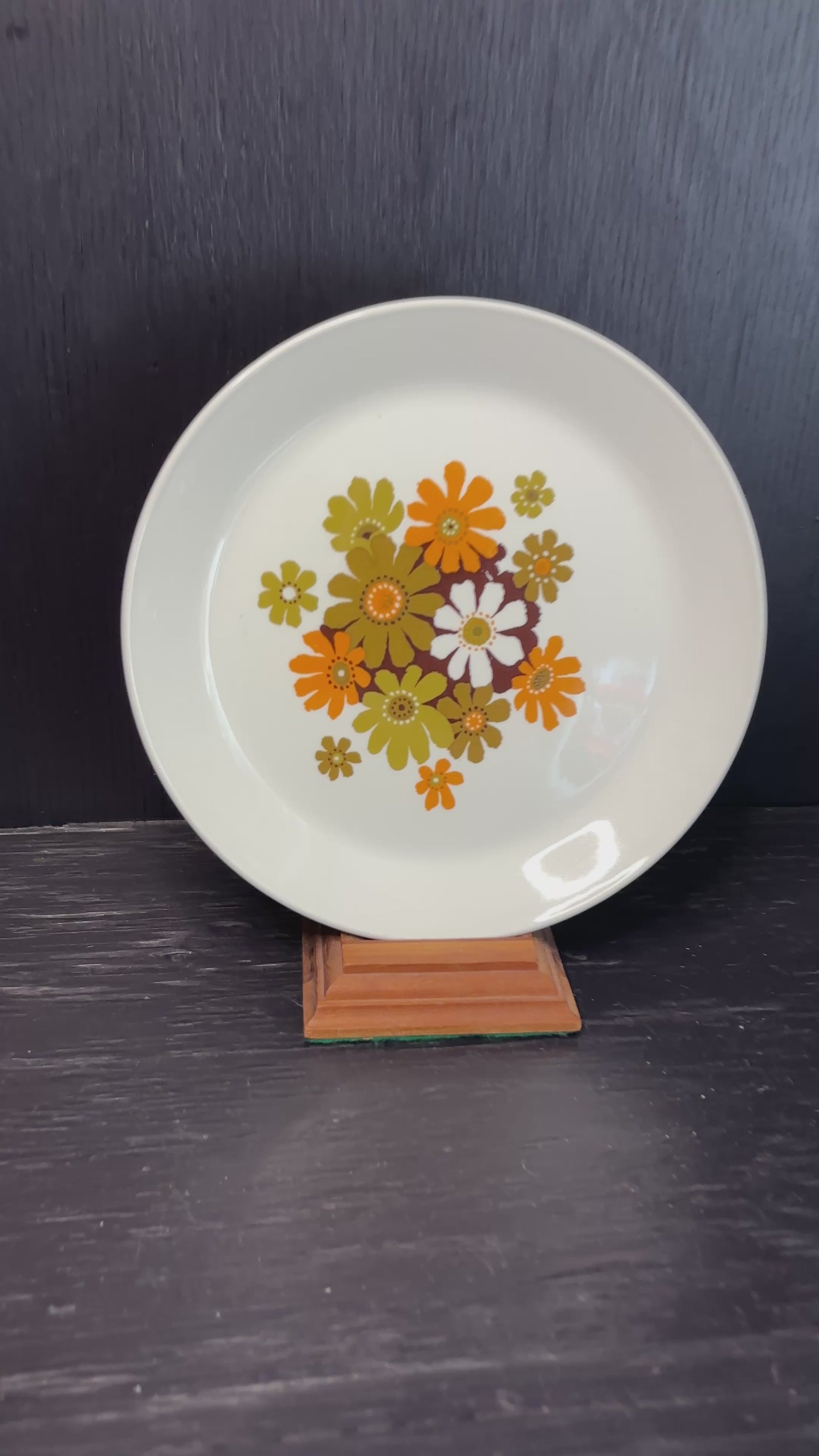 Johnson Brothers Fiesta Plate