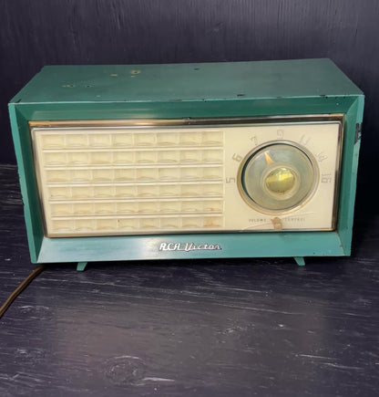 RCA Victor X-510 Vintage Green Radio