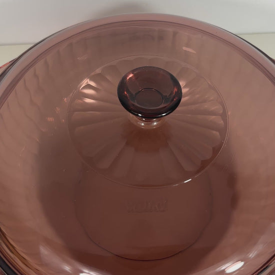 Cranberry Pyrex 2 Quart Ribbed Casserole Dish