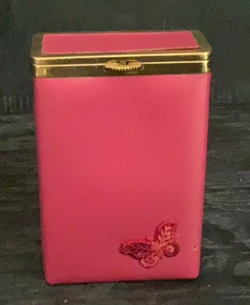 Princess Gardner Pink Butterfly Vintage Cigarette Case - HLJ at HomePrincess Gardner Pink Butterfly Vintage Cigarette CaseWomenPrincess Gardner