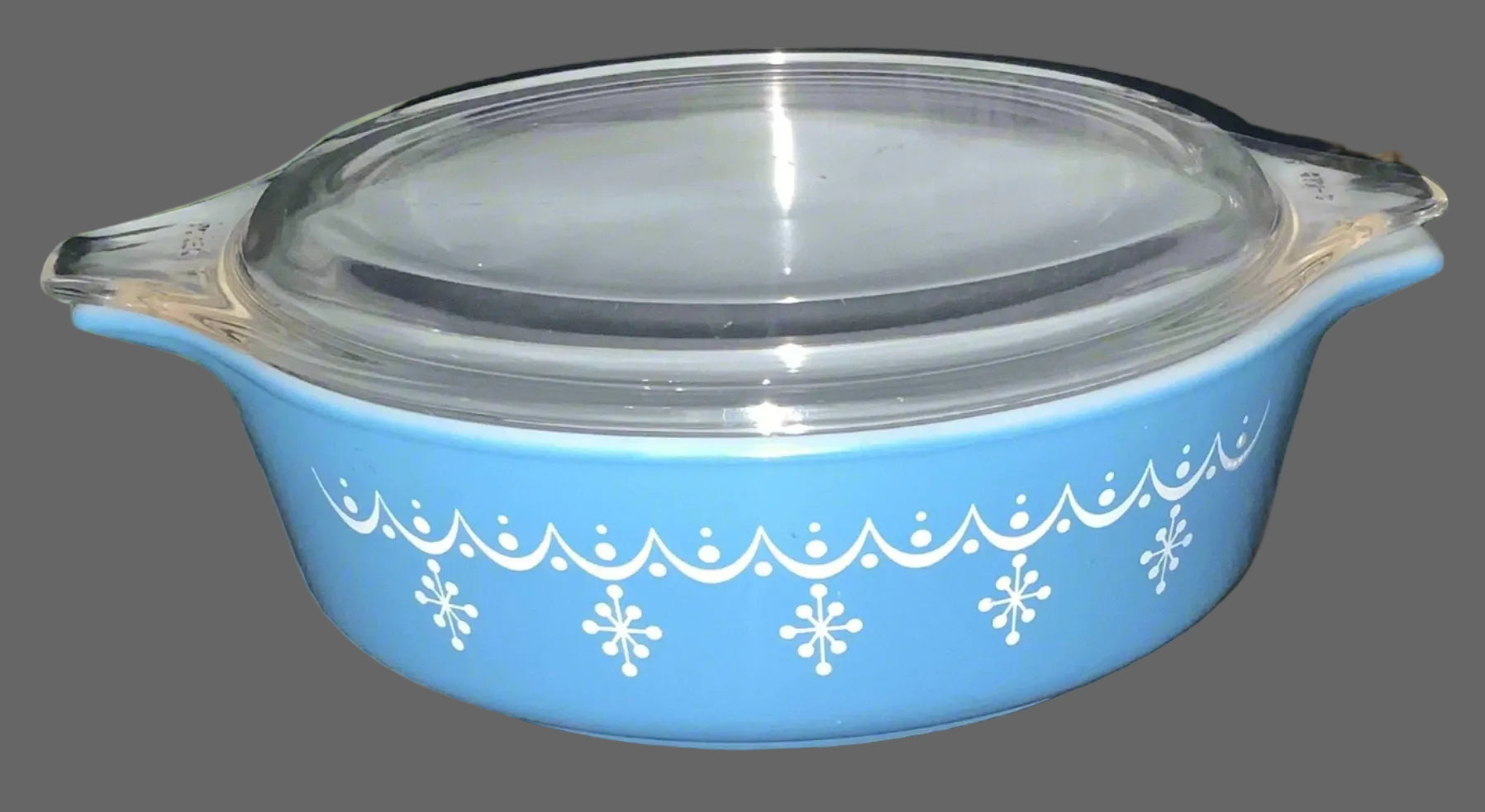 The Pyrex 471 Snowflake 1 Pint Casserole Dish – HLJ at Home